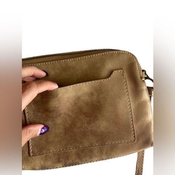 Vegan gold wristlet - Picture 4 of 4
